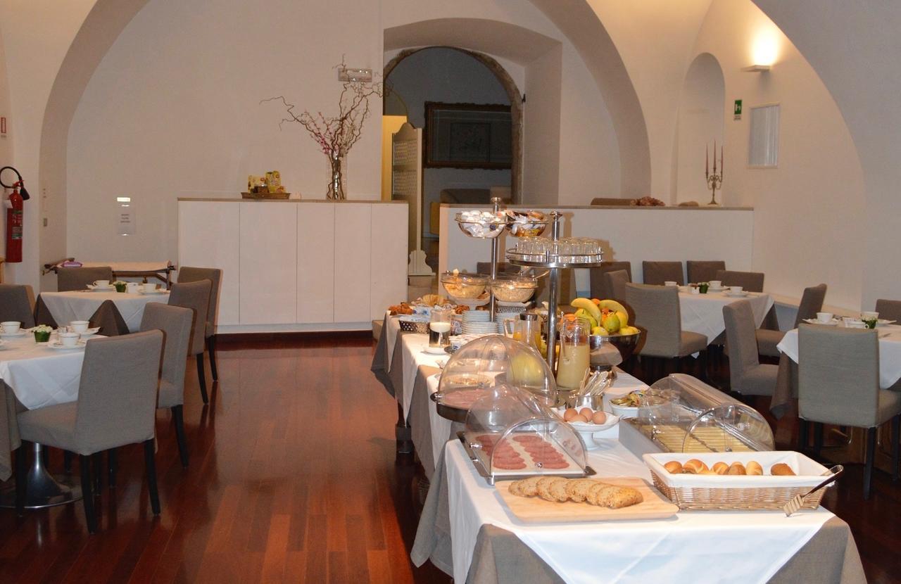 Albergo Accademia Тренто Екстер'єр фото