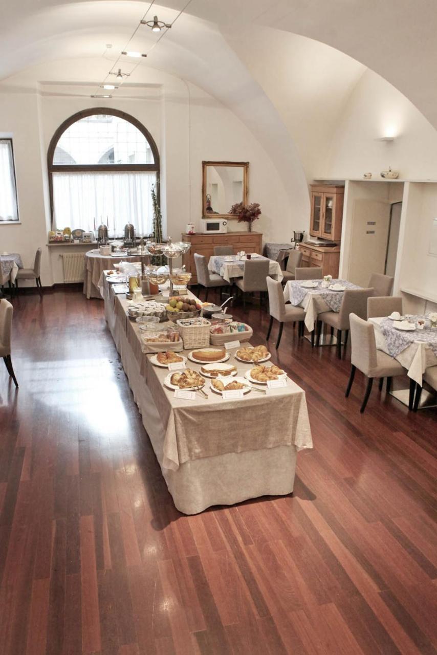 Albergo Accademia Тренто Екстер'єр фото