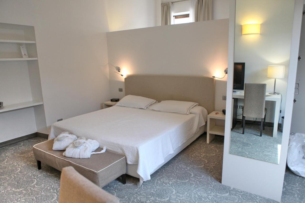 Albergo Accademia Тренто Екстер'єр фото